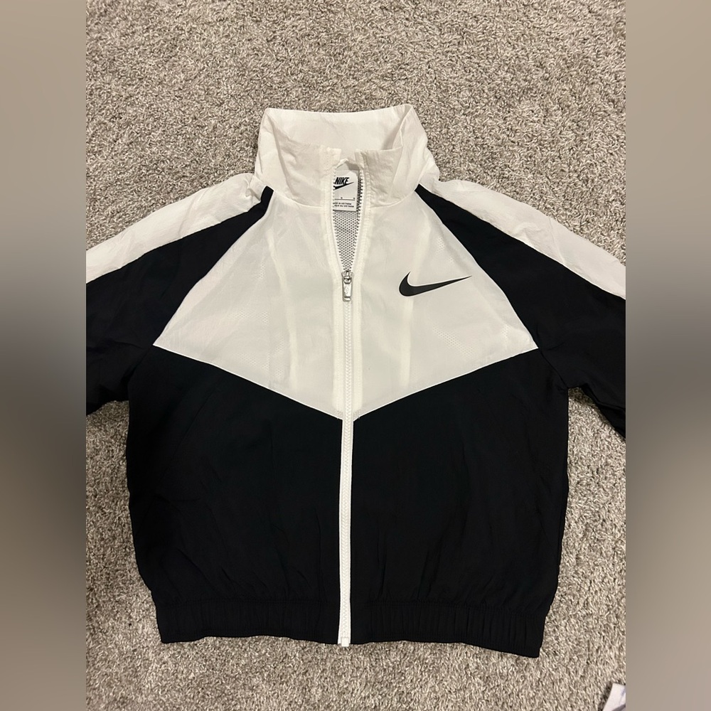 Nike Monochrome Zip-Up Jacket
